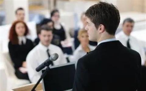 上抢教授下抢学生！法学院人才大战暗流涌动？丨律新社观察