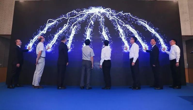 要做青年律师的助理！海华永泰成立“海华学院”为国内外青年律师赋能！ | 律新社在现场